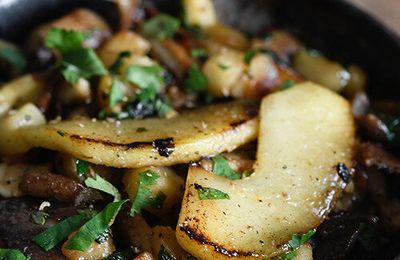 Poêlée de champignons des bois aux pommes