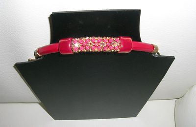 bracelet ou collier de chien, cuir rouge et serti cristal swarowsky