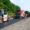 ENTRÉE DE VILLE BUIRE-HIRSON : 224 TONNES D’ENROBÉ COULÉ.