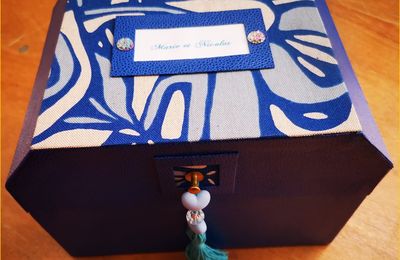 Cartonnage : coffre à trésors pour mariage