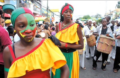 Des jeunes garifuna du Honduras se retrouvent pour sauvegarder leur culture