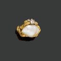 Gilbert Albert. Pearl and brillan-cut diamond ring