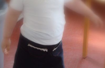 Première petite jupe...