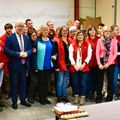 A AUCHAN, DANS UN CONTEXTE DE DÉVELOPPEMENT, TROIS MÉDAILLES DU TRAVAIL.