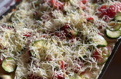 Ma pizza végétarienne aux courgettes