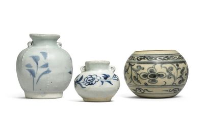 Two small blue and white vessels, Yuan dynasty (1279-1368)
