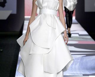 Paris. Printemps-Eté 2011: Viktor & Rolf