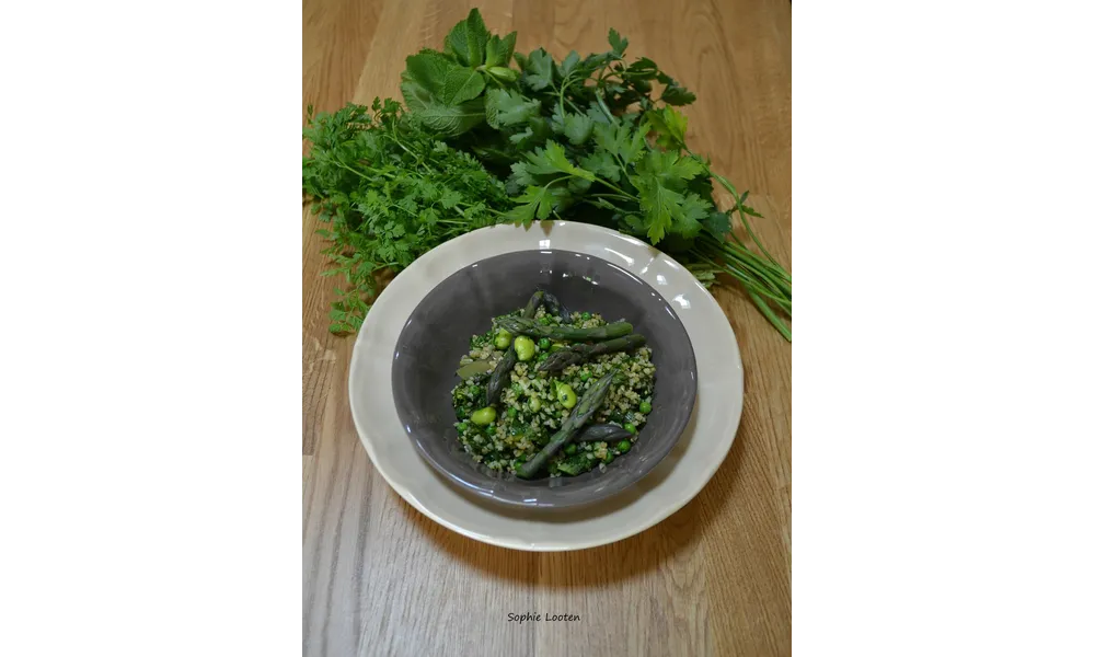 Salade d'avril - Boulgour, asperges, fèves, petits pois et herbes fraîches