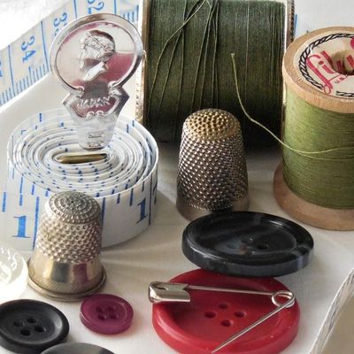 Puces-couturières 🧵 🧶 🪡