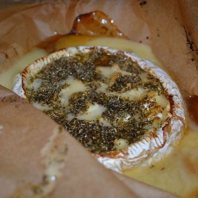 Camembert au four, au miel et herbes de Provence