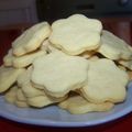 Petites fleurs apéritives au fromage