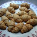 {Tour #123} Mini-croissants jambon moutarde 