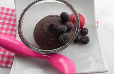 Mousse au chocolat végétalienne, sans gluten et sans lactose