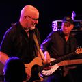 Wishbone Ash en concert à Pagney-Derrière-Barine (France) le 25 mars 2018: dernières photos et une vidéo