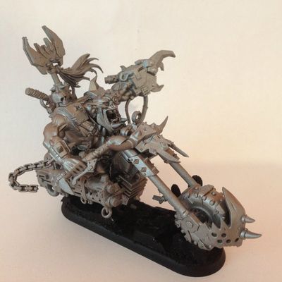 [Wh40K - Orks] l'Big Boss sur sa békane...