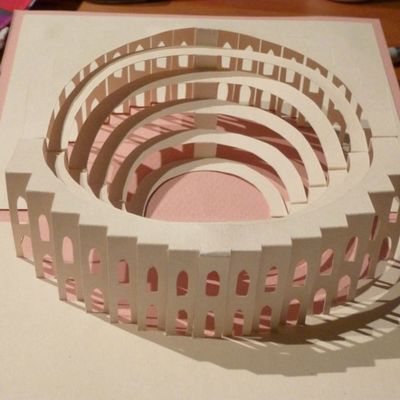 une carte en Kirigami