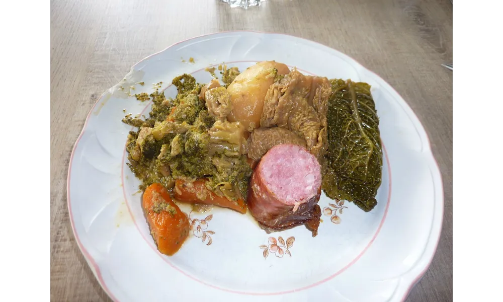 Potée au brocolis, chou frisé et saucisse de Morteau WW au cookéo