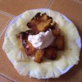 assiette gourmande aux trois ananas, glace extra à la vanille