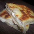 Naan au fromage 