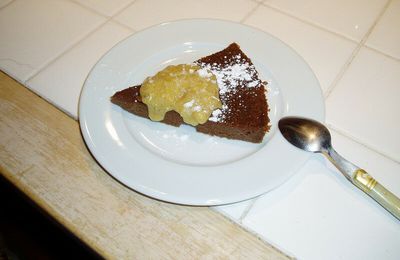 Le fondant au chocolat-potiron napé de caramel onctueux au beurre salé