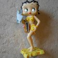 CU 516 : FIGURINE "BETTY BOOP".