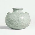 A fine and rare Ge-type vase, seal mark and period of Qianlong (1736-1795)