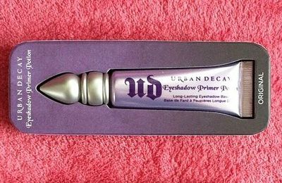 Eyeshadow Primer Potion de chez Urban Decay