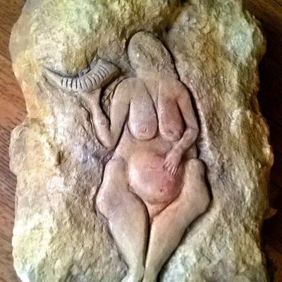 évocation de la Vénus de Laussel (dordogne)