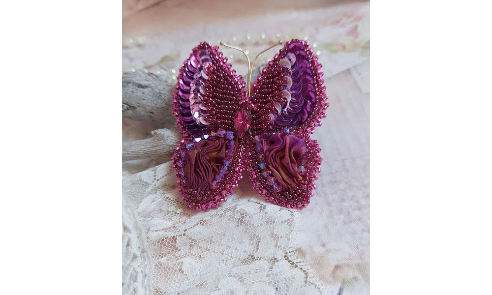 Broche Papillon Violine Fuchsia