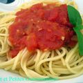 Spaghettis à la sauce tomate maison