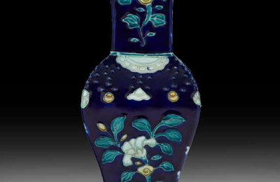 A rare fahua faceted vase, Late Ming-Early Qing dynasty, 17th-18th century