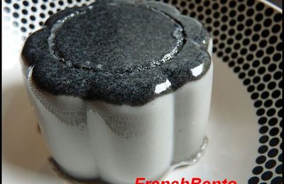 dessert grisâtre qui ne fait pas grise mine (flan de sésame noir)