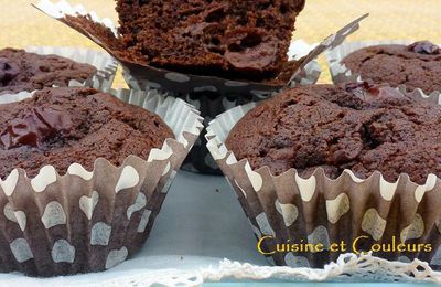 Muffins moelleux coca/cacao/cerises du nord