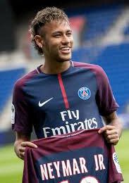 Football : Neymar envisage de quitter le Paris Saint-Germain