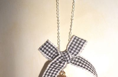 Collier fiole de cookies