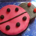 Un gateau coccinelle