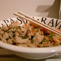 Wok de poulet sauce ail et poivre façon thaï