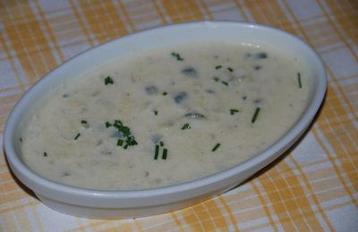 Velouté glacé de courgettes (5h au frigo)