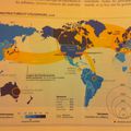 Atlas de la mondialisation 2010, p. 42-43 : Internet : infrastructures et utilisateurs