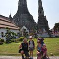 Visite de Bangkok avec 35°et ciel bleu, ballade en longtail boat sur les klongs et visite des temples What Arun et What Po 