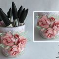 Accessoires de bureau : un pot à crayon très shabby
