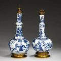 Two Transitional blue and white bottle vases - Circa 1630
