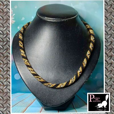 Collier au crochet pour les fêtes