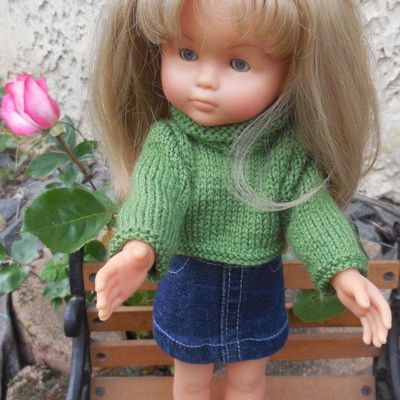 Une jupe en jeans pour poupée "les Chéries"