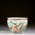 A small wucai porcelain jardiniere, Qing dynasty, Kangxi period (1662-1722)