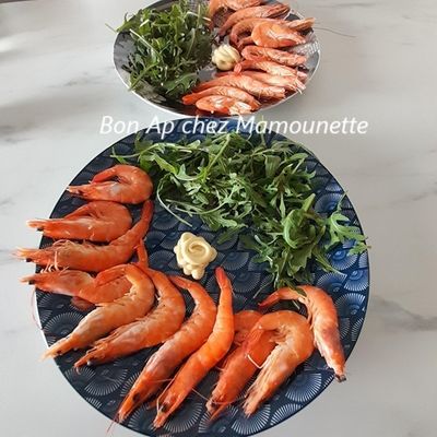 Crevettes mayo et roquette ET qq photos du départ (caravanes du Tour de France à st Malo) et feu d’artifice du 14 juillet côté plage du Môle