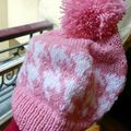 Bonnet à pompon avec motif pied de coq