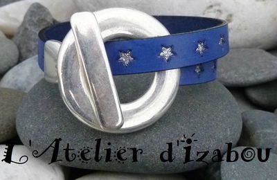 Bleu électrique avec ce bracelet cuir bleu klein aussi appelé bleu roi et ses étoile argentées et son gros fermoir toggle