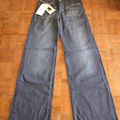 JEAN H&M TAILLE 27 NEUF AVEC ETIQUETTE DARK BLUE FIT AND FLARE