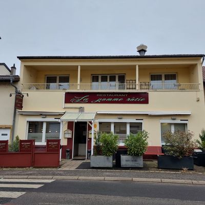 FLÉVY (57) - Restaurant La Pomme Rôtie